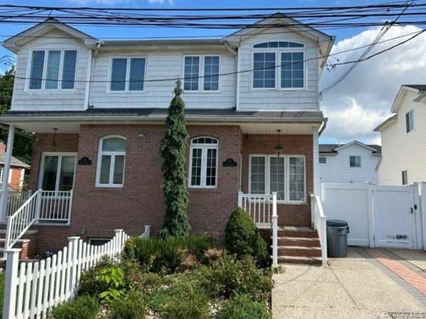 87 Harris Lane , Staten Island, NY 10309