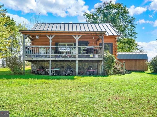 128 SOUTH STREET , SEVEN VALLEYS, PA 17360
