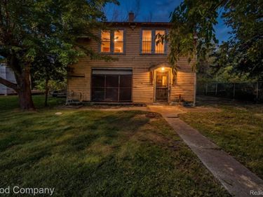 47 Church Street, Highland Park, Mi 48203