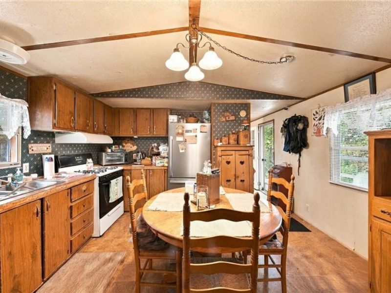 1249 Twin Bridge Road, Little Hocking, OH 45742 Photo 34