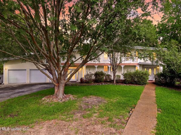 6518 Mauna Loa Court, Diamondhead, MS 39525