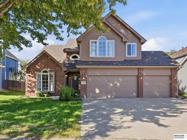 2602 Fairview Street, Bellevue, NE 68147