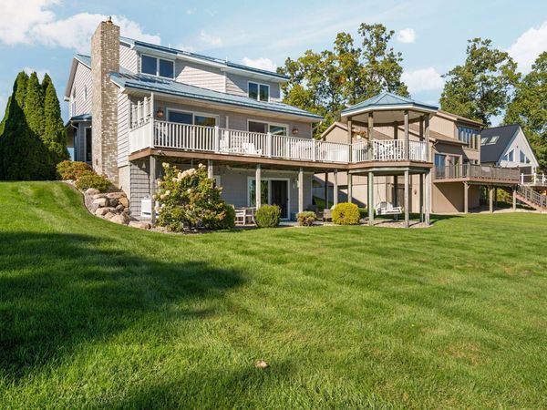 14505 Brookhurst Lane, Cement City, MI 49233