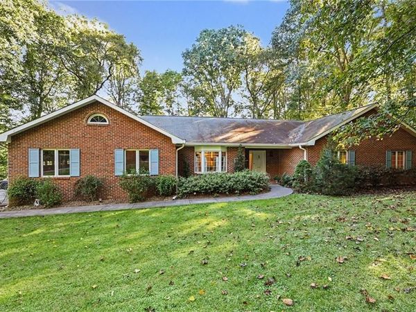 509 Ray West Drive , Kernersville, NC 27284
