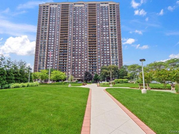 27010 Grand Central Parkway Parkway , Unit 26K, Floral Park, NY 11005