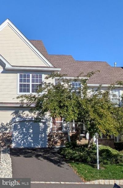 823 BRECKINRIDGE COURT, NEW HOPE, PA 18938