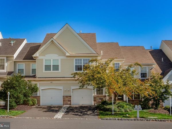 823 BRECKINRIDGE COURT, NEW HOPE, PA 18938