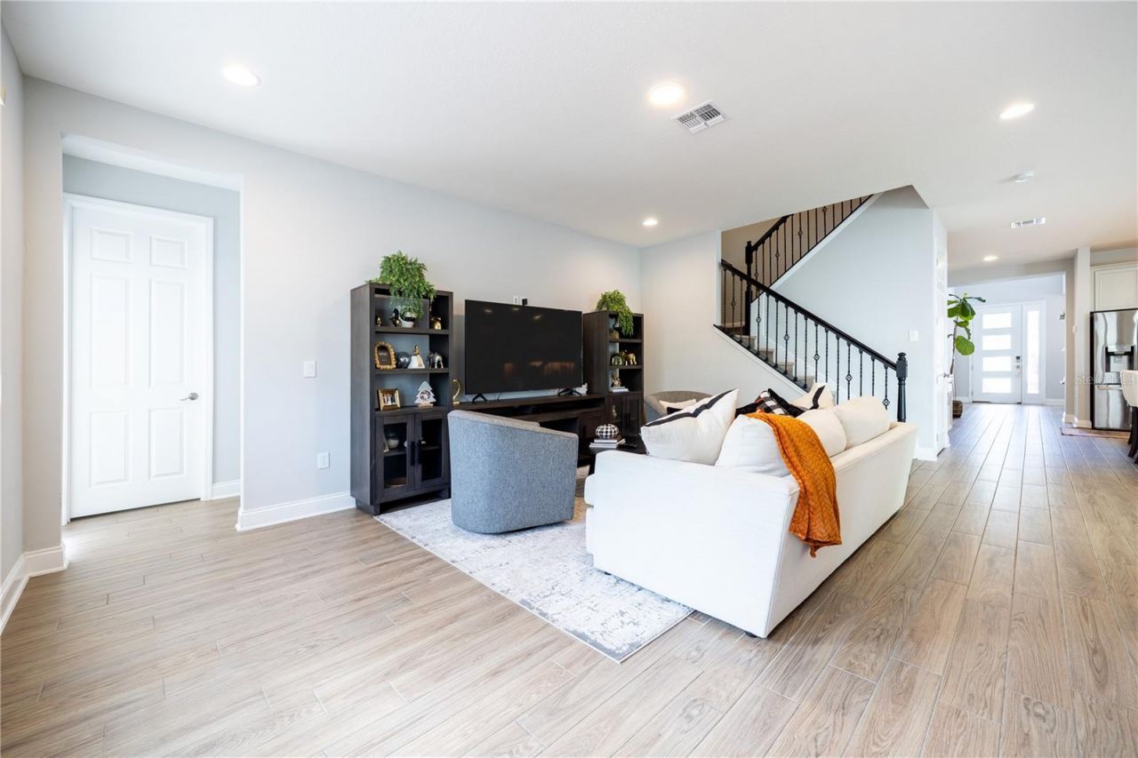 1316 Southern Sun Drive, Oakland, FL 34787 Photo