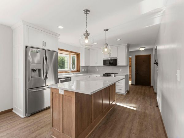 12575 Fescue Court, Eden Prairie, MN 55347