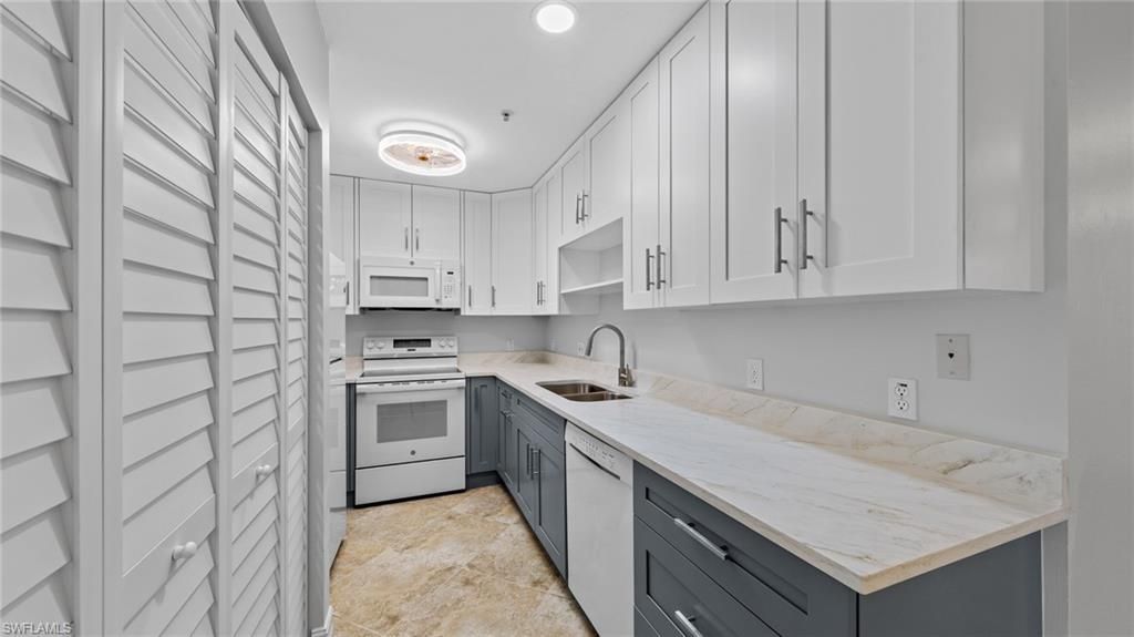 519 Roma Ct , Unit 2-203, Naples, FL 34110 Photo