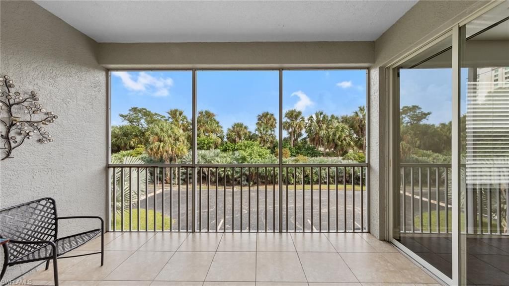519 Roma Ct , Unit 2-203, Naples, FL 34110 Photo