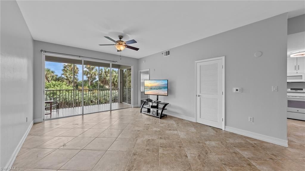 519 Roma Ct , Unit 2-203, Naples, FL 34110 Photo