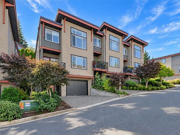 2105 Greenhill Rise, Langford, BC V9B 0J1
