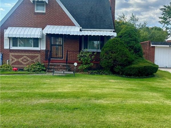 89 Campbell Road, Buffalo, NY 14215