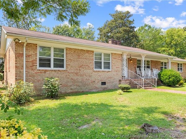 700 E Harnett Street, Dunn, NC 28334