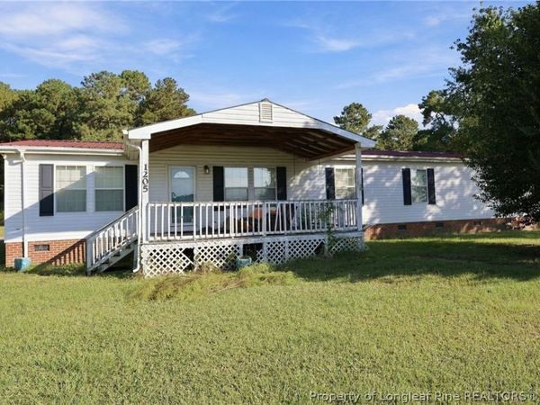 1205 Watershed Road , Newton Grove, NC 28366