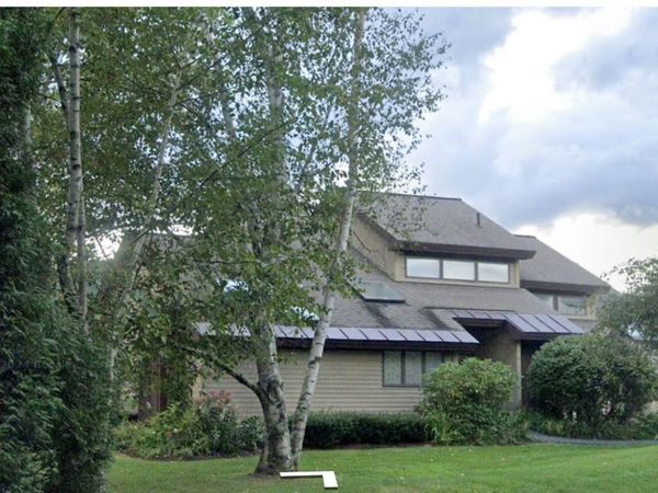 40 Lakeland Drive, Unit #10B, Hartford, VT 05059
