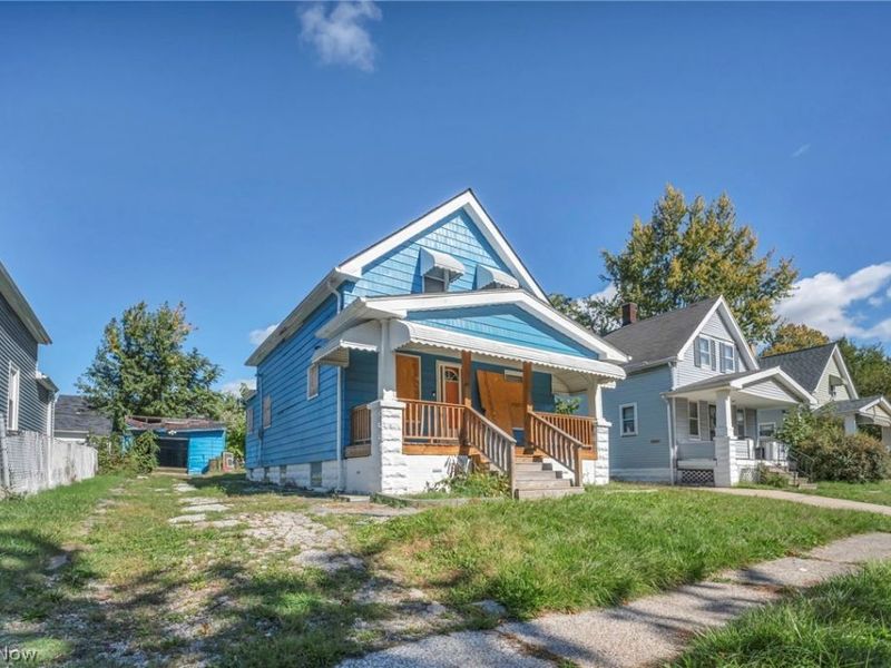 13709 Durkee Avenue, Cleveland, OH 44105 Photo 4