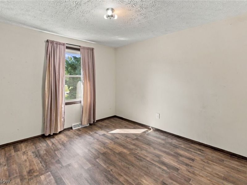 3821 Apache Street NW, Uniontown, OH 44685 Photo 13