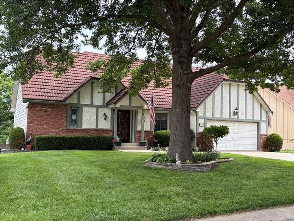 10500 E. 57 Place, Raytown, MO 64133
