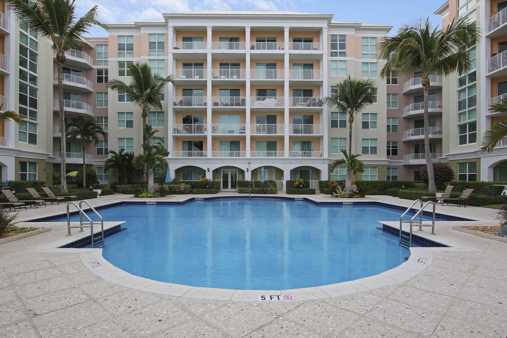 806 E Windward Way, Unit 410, Lantana, FL 33462 Photo