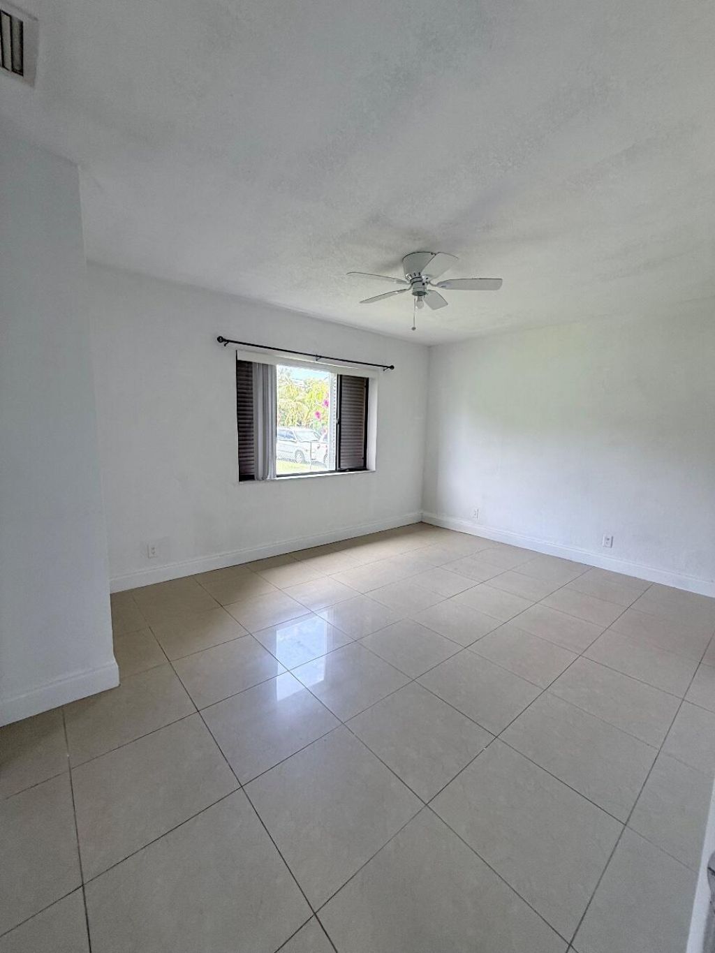 16100 NE 10th Avenue, North Miami Beach, FL 33162 Photo