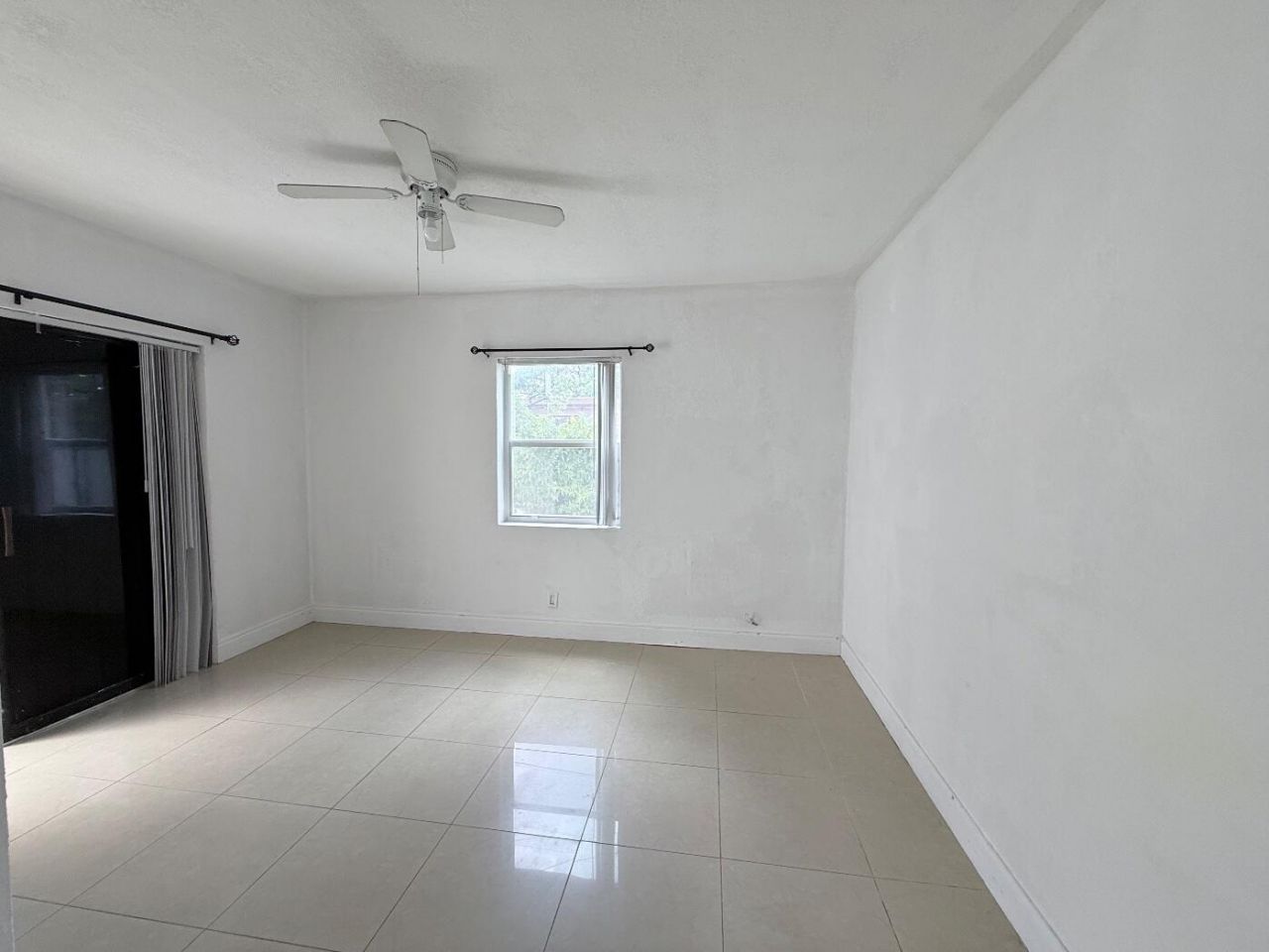 16100 NE 10th Avenue, North Miami Beach, FL 33162 Photo