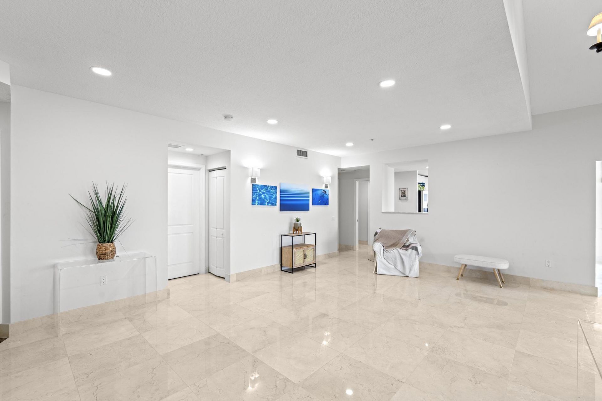 309 E Ocean Avenue, Unit 304, Lantana, FL 33462 Photo