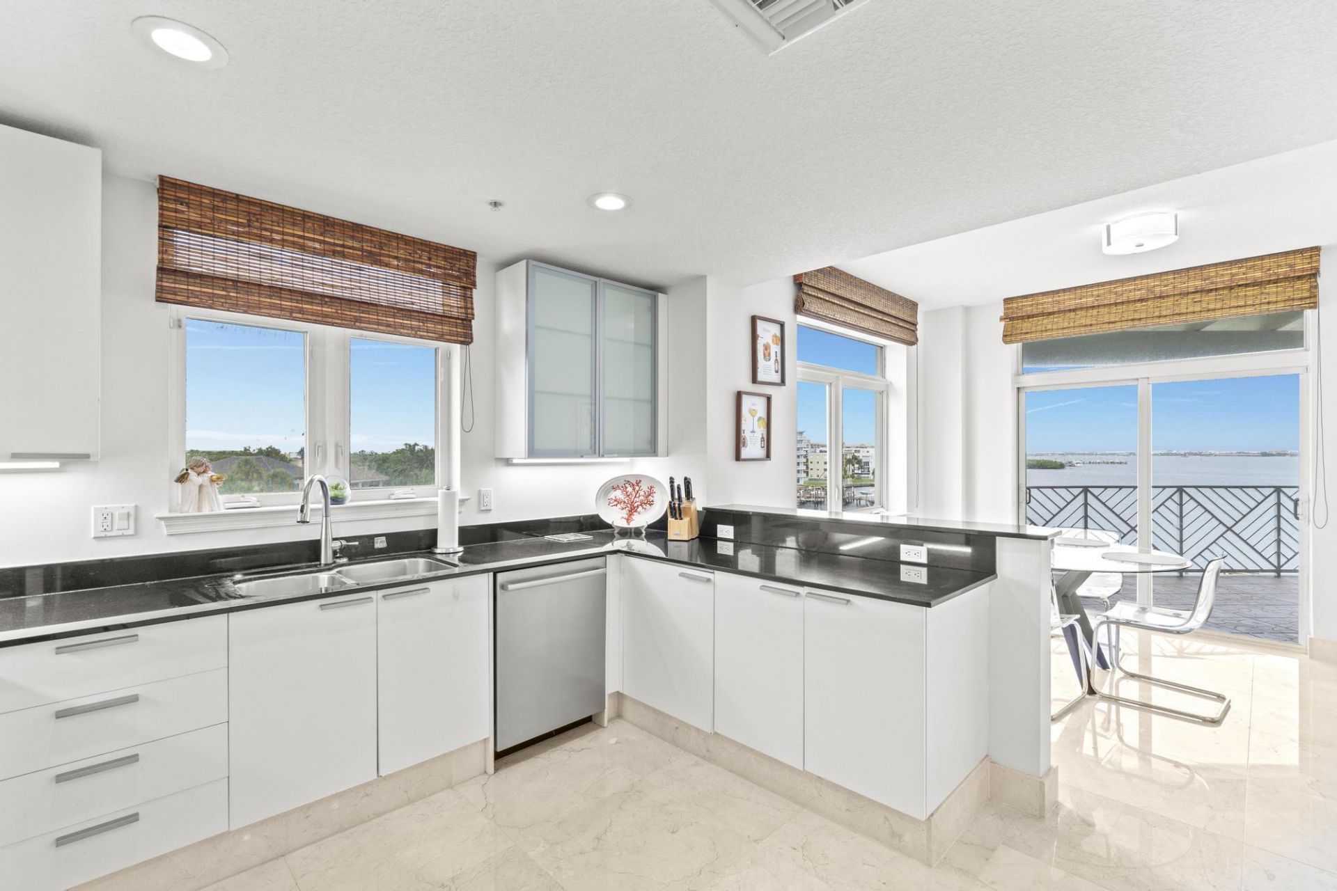 309 E Ocean Avenue, Unit 304, Lantana, FL 33462 Photo