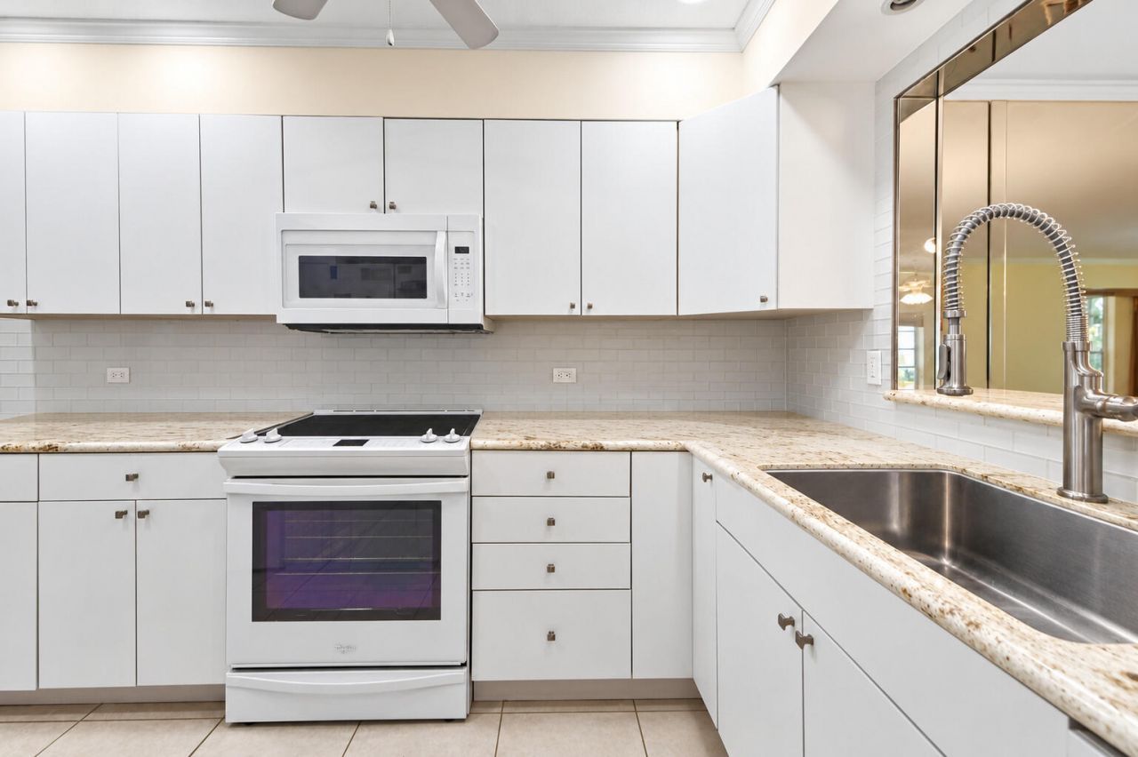 5606 Via Delray Boulevard, Unit D, Delray Beach, FL 33484 Photo