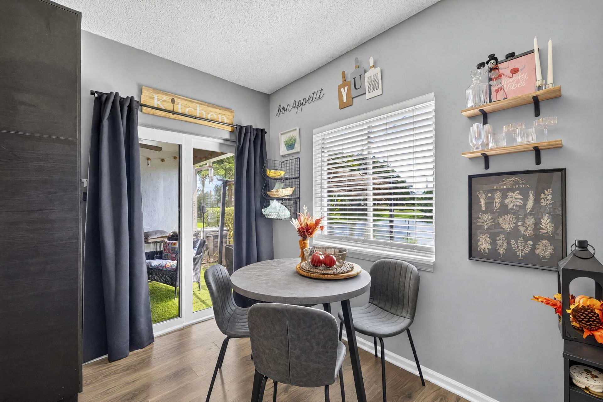 9440 E Plum Harbor Way, Tamarac, FL 33321 Photo