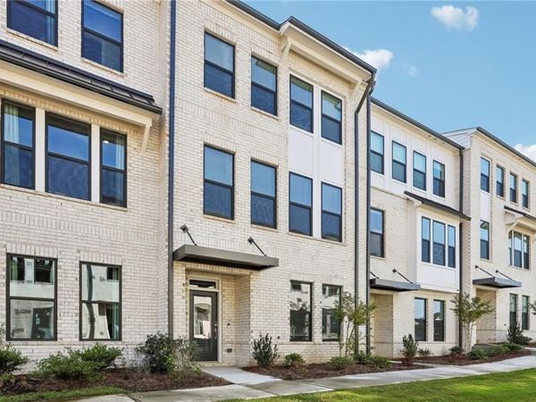 623 Oak Bluff Drive , Cumming, GA 30040