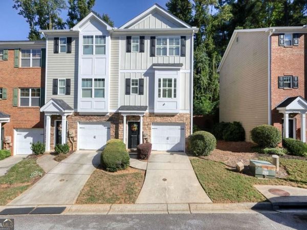 3052 Lauren Parc Road, Decatur, GA 30032