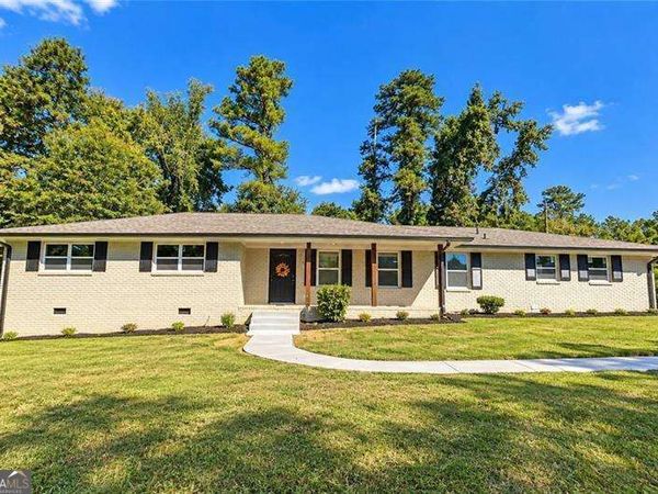 2613 Creek Lane, Snellville, GA 30078