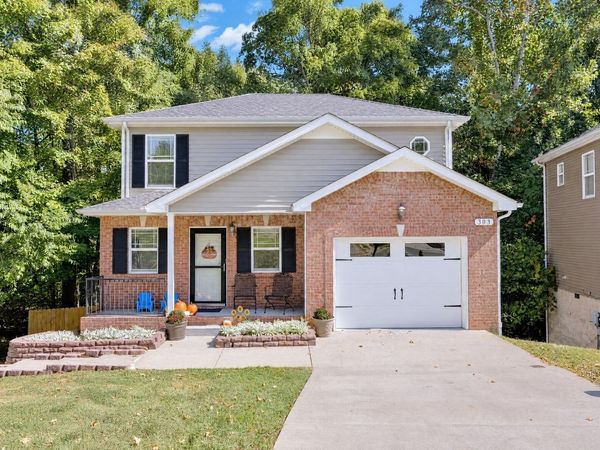 303 David Dr , Clarksville, TN 37040