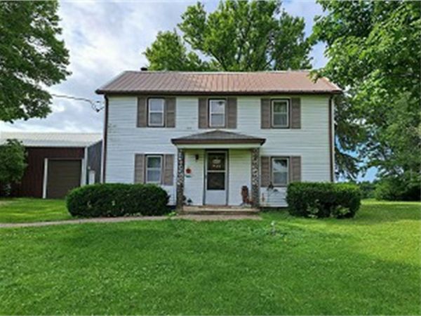 4938 St. Catherine Road, Bellevue, IA 52031