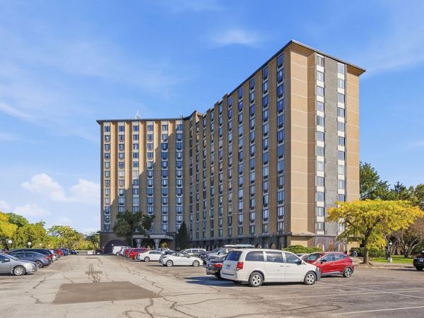 1 RENAISSANCE PLACE , Unit 618, Palatine, IL 60067