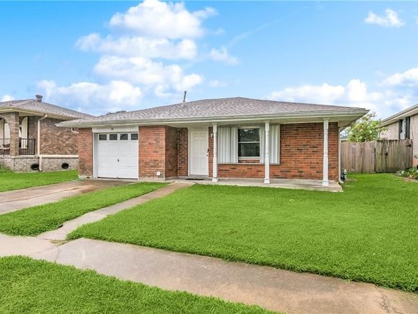 21 HOLY CROSS Place , Kenner, LA 70065