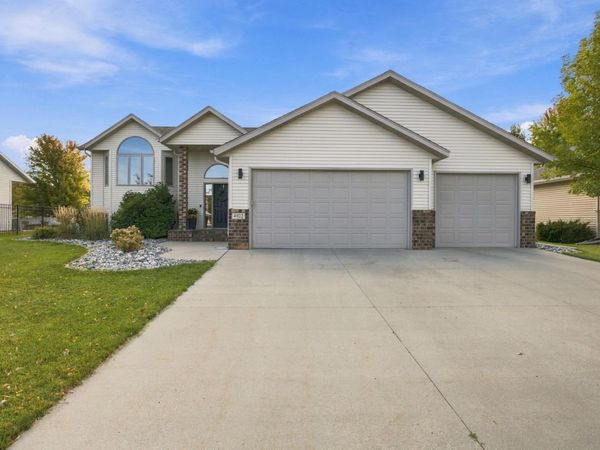 4822 43rd Street S, Fargo, ND 58104