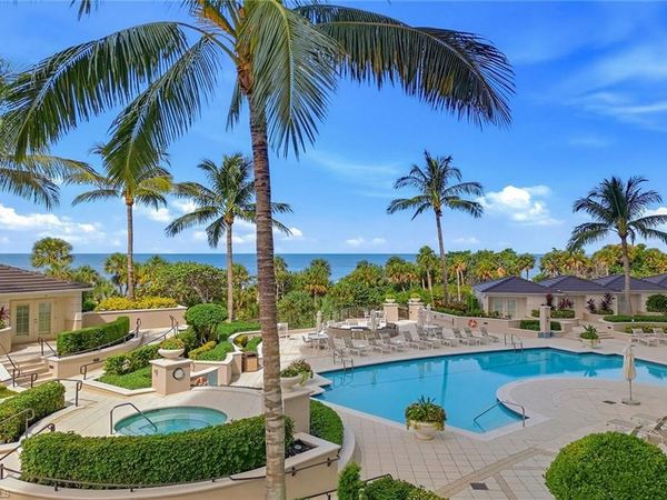 8665 Bay Colony DR, Unit 202, NAPLES, FL 34108