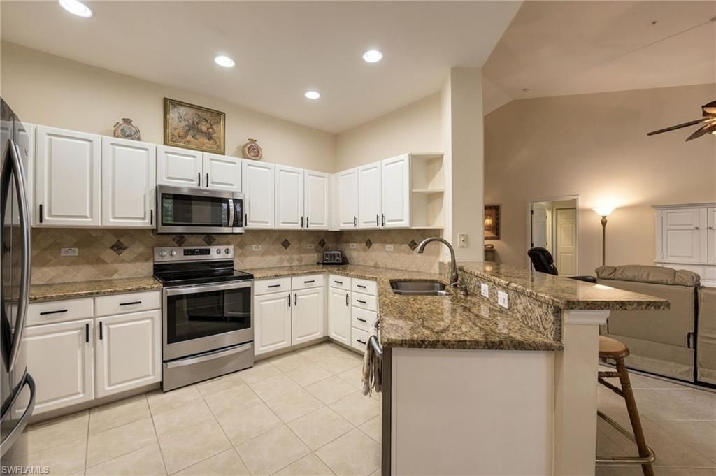 8437 Radcliffe Ter, Unit 204, Naples, FL 34120 Photo