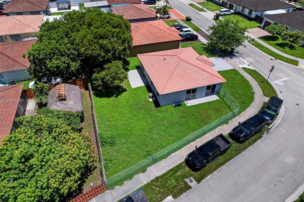 25860 SW 127th Pl , Homestead, FL 33032 Photo