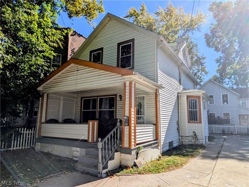 3211 Walton Avenue, Cleveland, OH 44113 Photo 1