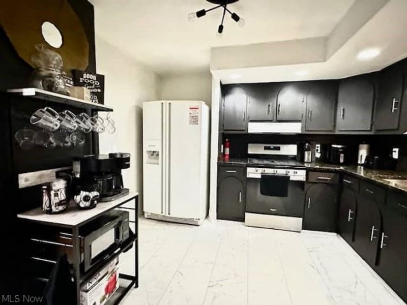 3211 Walton Avenue, Cleveland, OH 44113 Photo 14