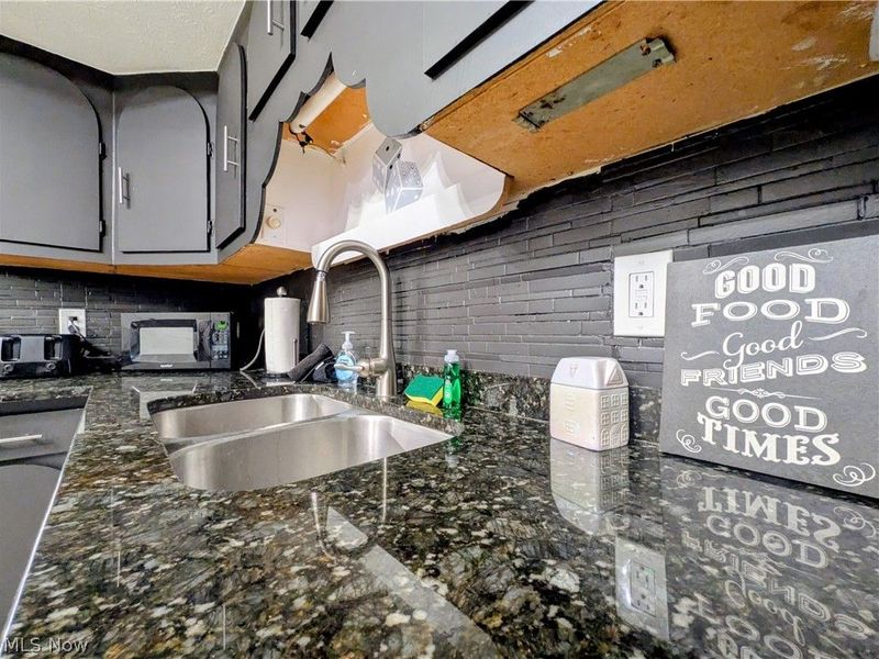 3211 Walton Avenue, Cleveland, OH 44113 Photo 19