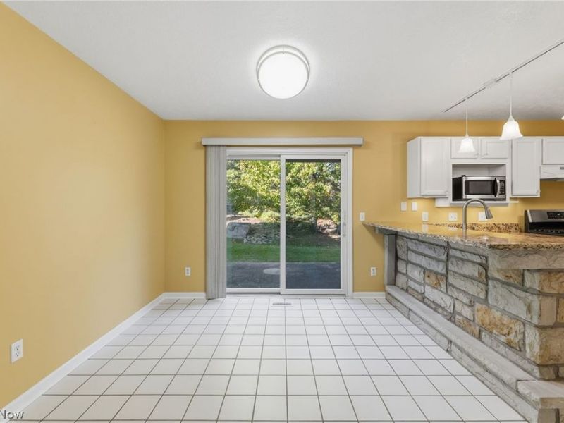 75 Dover Place Lane, Northfield Center, OH 44067 Photo 10
