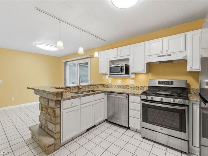 75 Dover Place Lane, Northfield Center, OH 44067 Photo 14