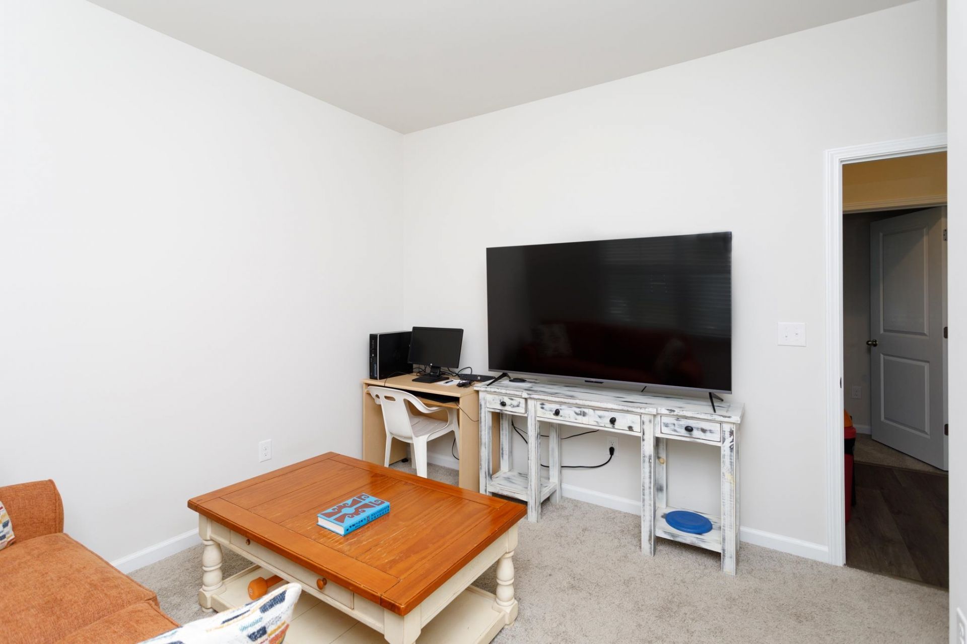 153 Homestead Way Photo 20