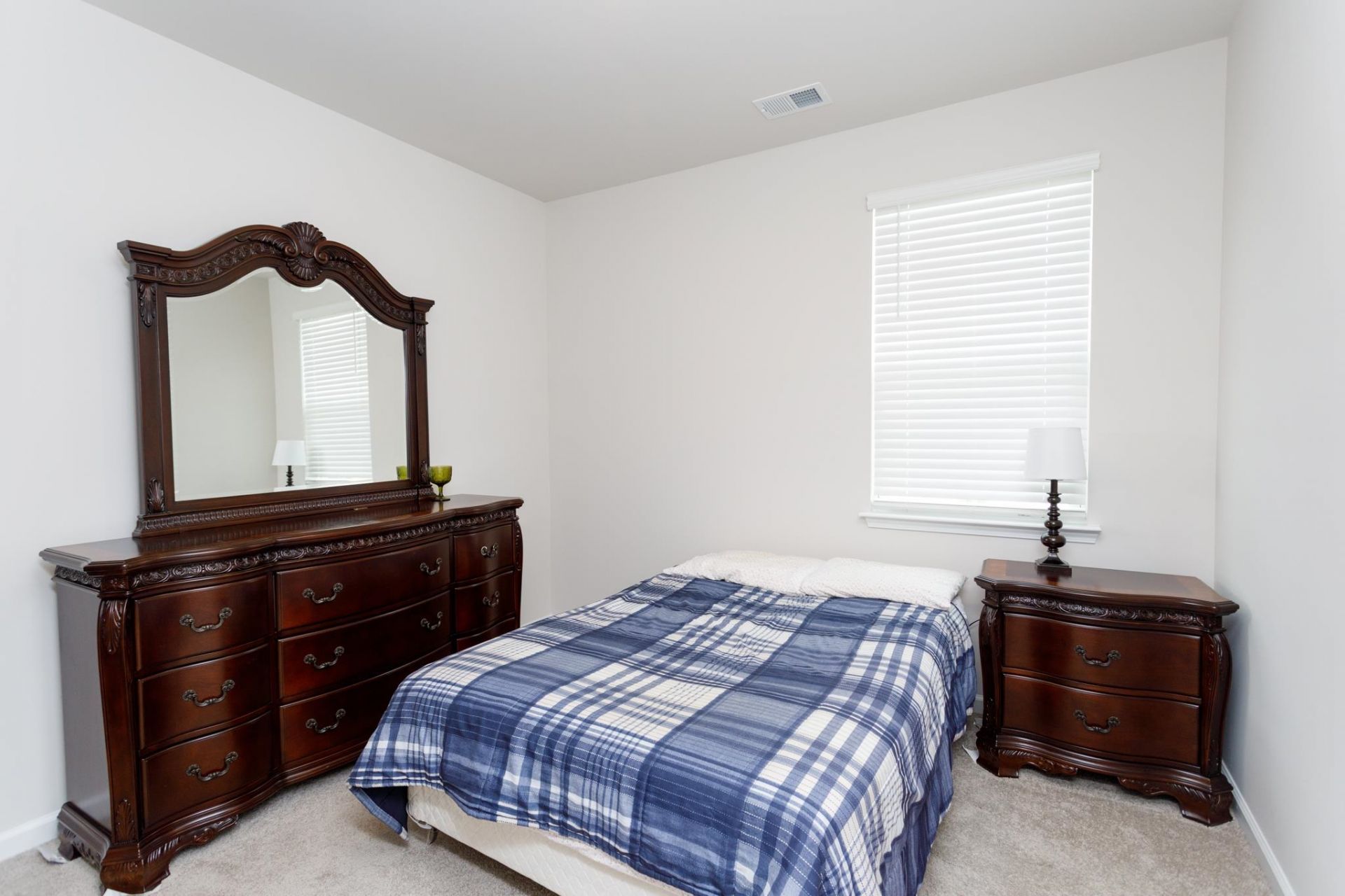 153 Homestead Way Photo 22
