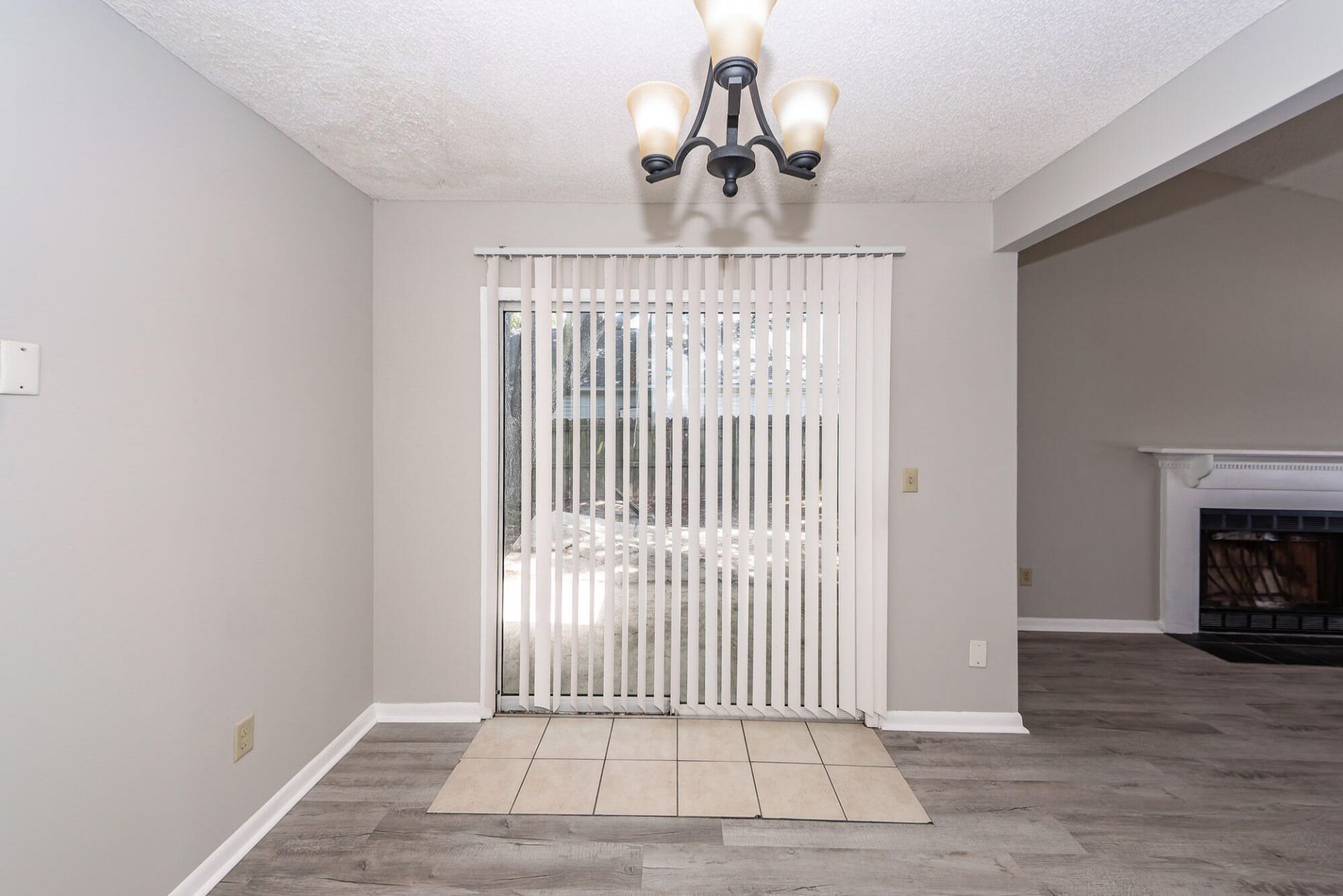 1022 Oakcrest Drive Photo 10